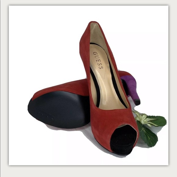 GUESS CLASSY SUEDE OPEN TOE RED /PURPLE SUEDE 4” HEELS PEEP TOE 7.5 - Picture 4 of 6